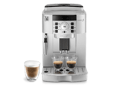 Perfekter Kaffeegenuss auf Knopfdruck. DeLonghi ECAM 22.110.SB Kaffeeautomat